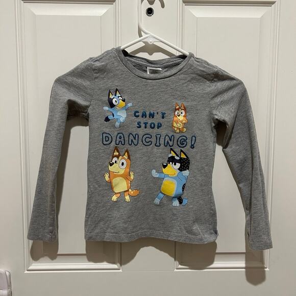 Bluey Family Dancing Long Sleeve Gray Kids Graphic shirt by imagikids, Size 6/6x - Picture 1 of 6